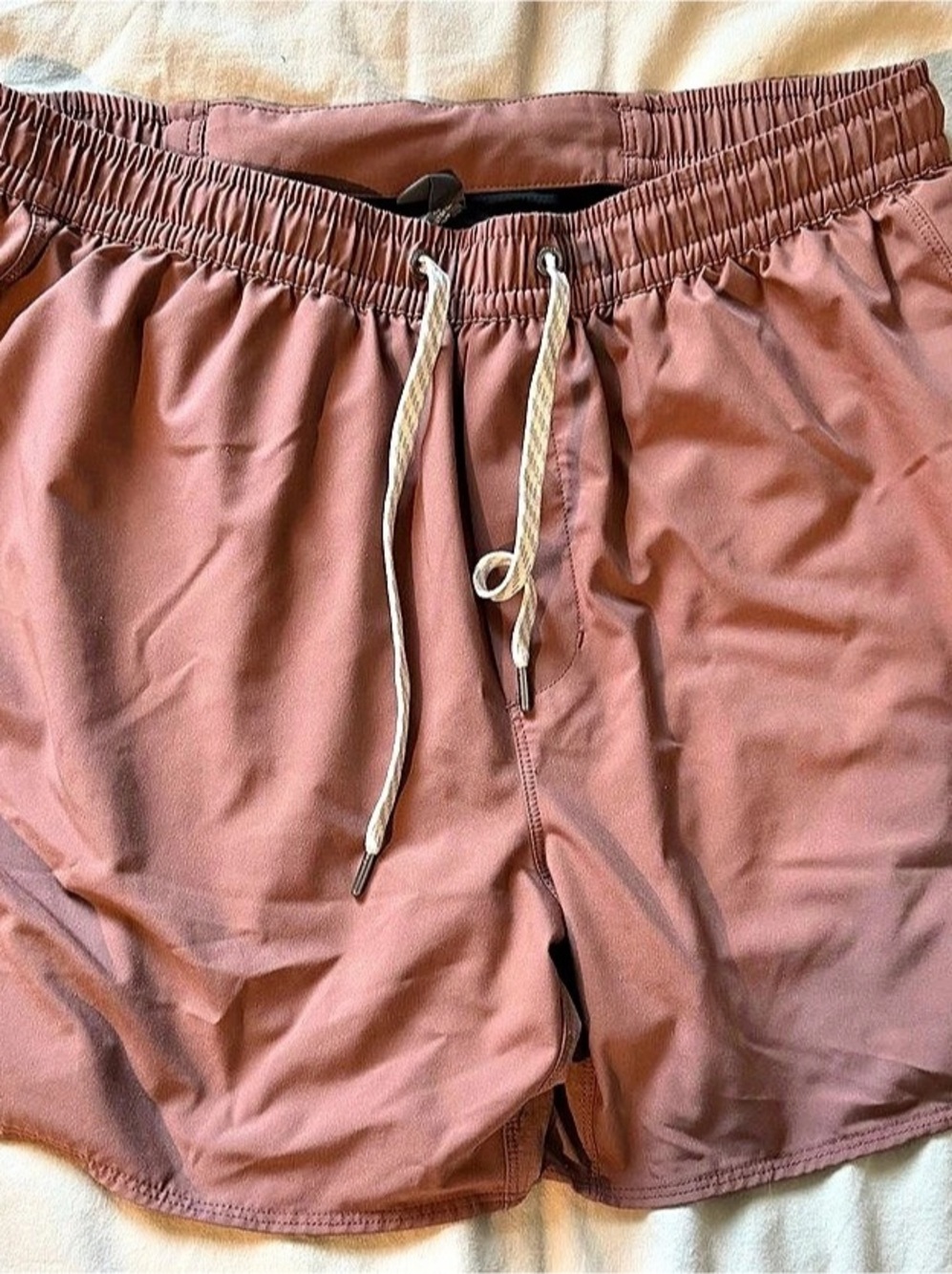 Vuori Daily Speed Short 2.5" Men's Hybrid Shorts Brown